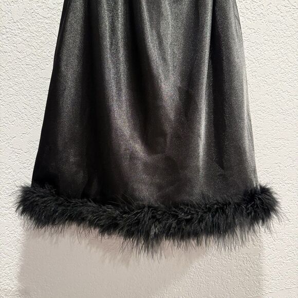 Morgan & Company Juniors Halter-neck Feather Trim Black Mini Dress Women’s 7 NWT - Picture 6 of 11